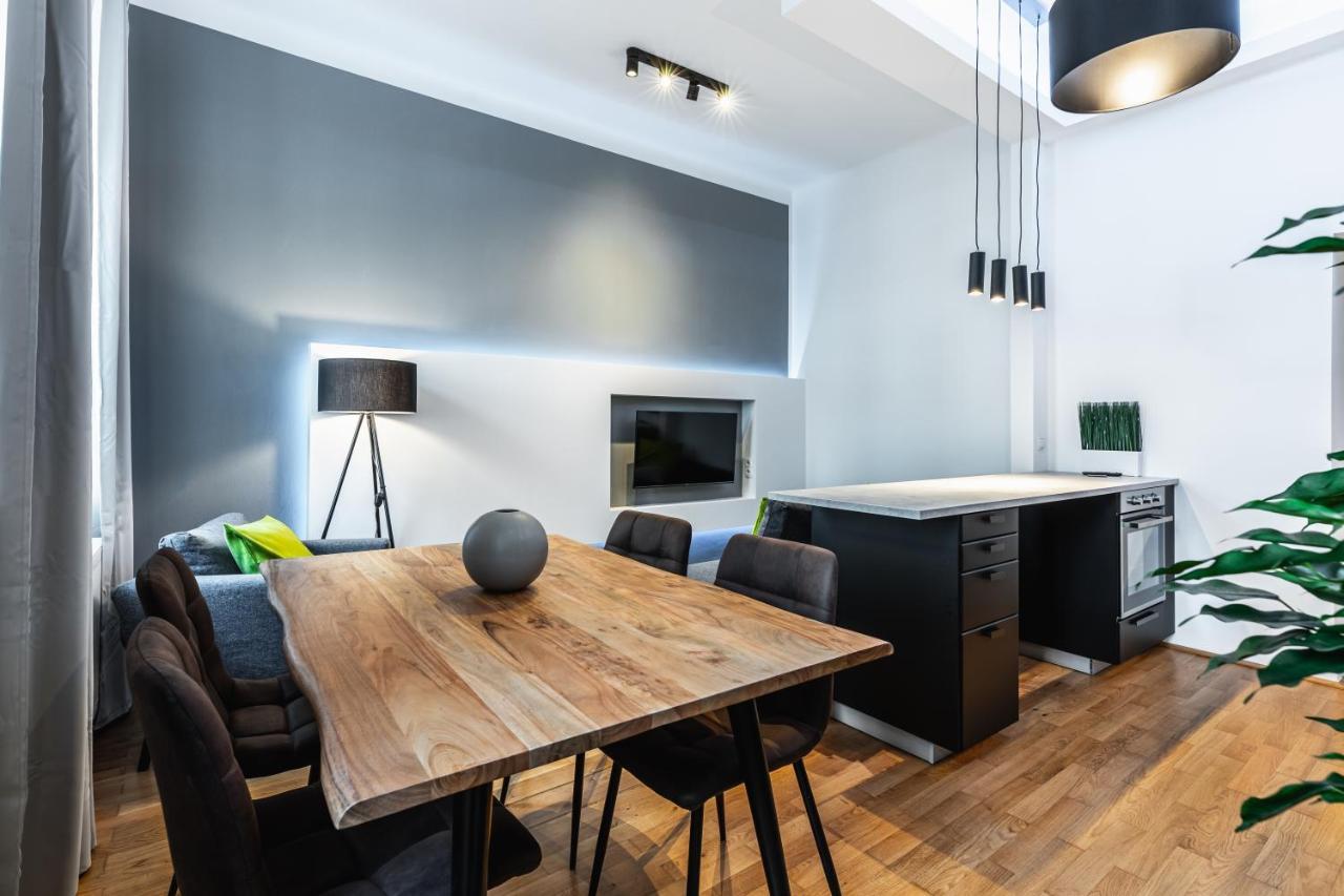 וינה Stylish Designed Apartment In A Top Location מראה חיצוני תמונה