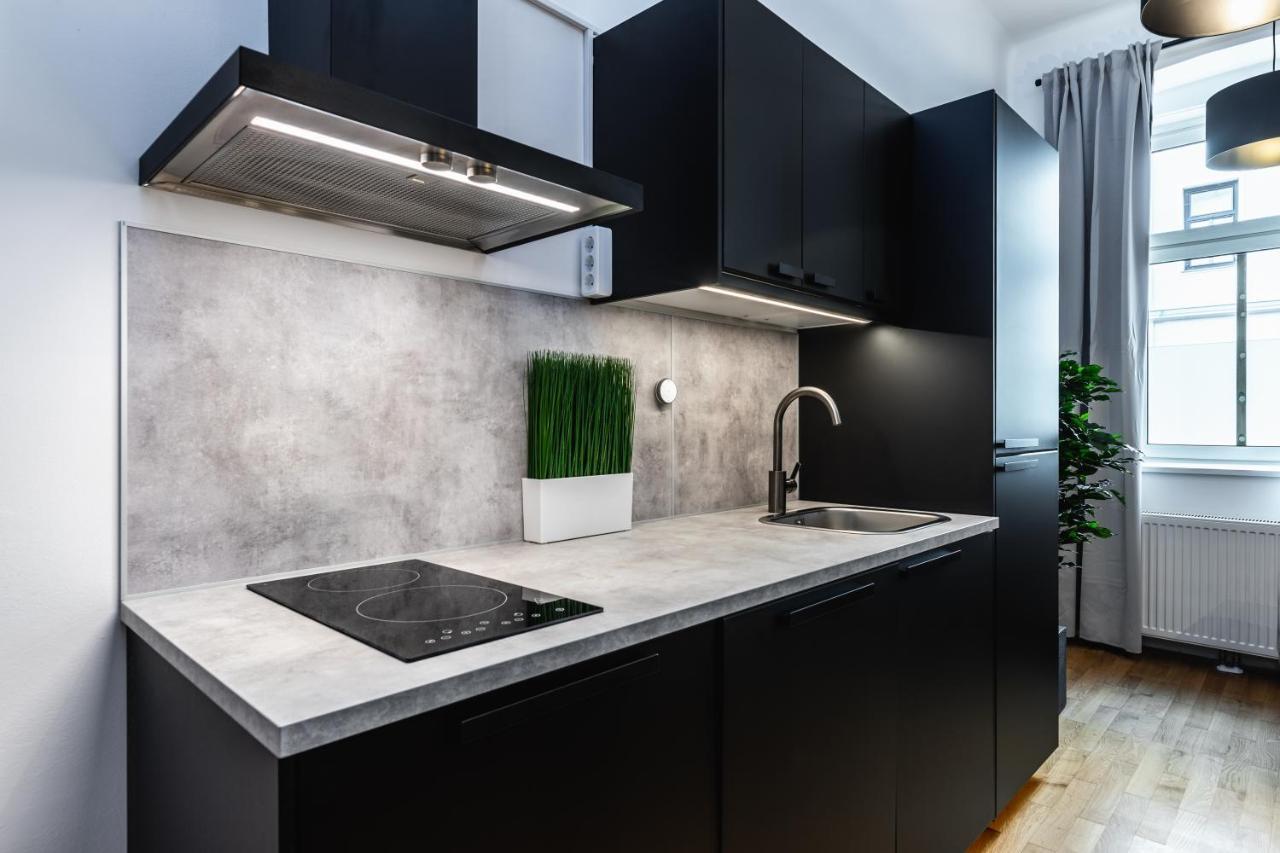 וינה Stylish Designed Apartment In A Top Location מראה חיצוני תמונה