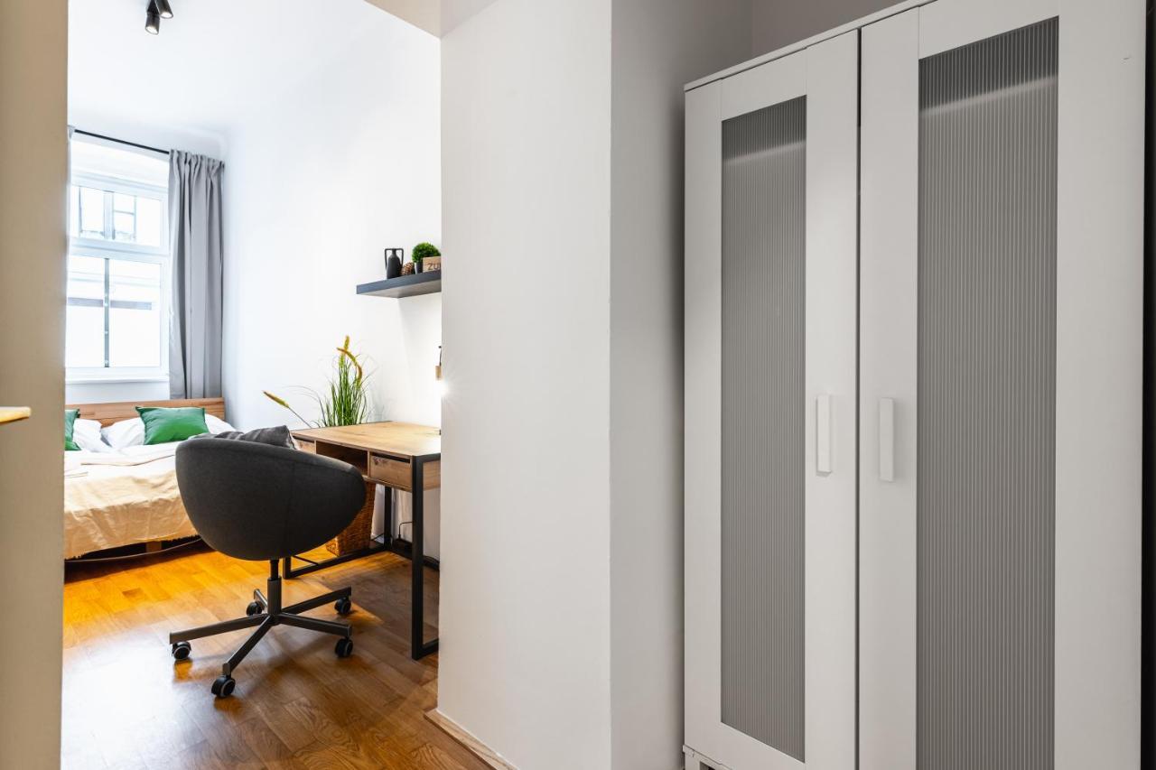 וינה Stylish Designed Apartment In A Top Location מראה חיצוני תמונה